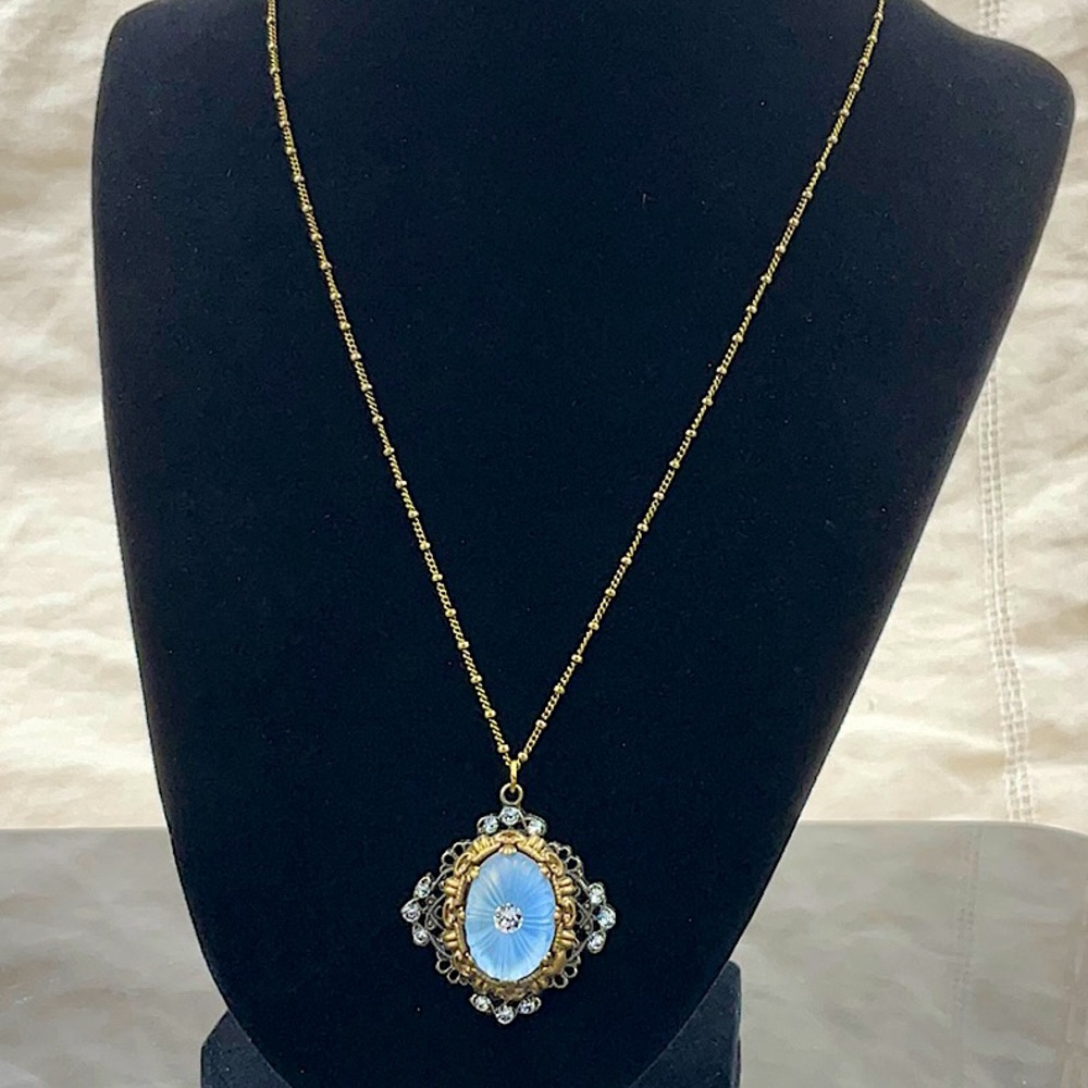 Vtg.Anne Koplik 18” Gold Necklace With Pendant - Picture 2 of 12